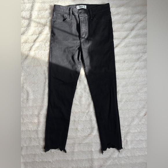 Abercrombie & Fitch Super Skinny Ankle High Rise Black  Jeans w/ Raw Hem - Picture 5 of 10